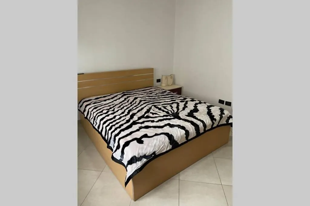 Super Apartment 100M2 2 Sovrum Shengjin